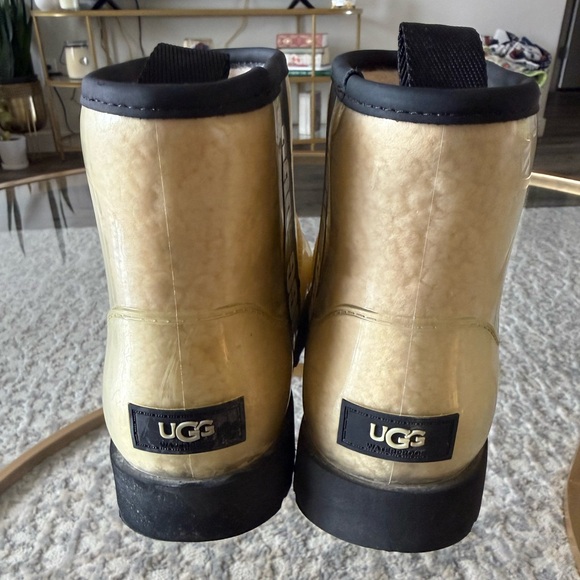 UGG Waterproof Clear Rain Ankle Boots Sherpa Lined Size 7 Women - Picture 4 of 11